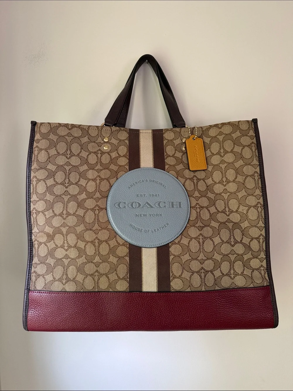 COACH Dempsey Tote Bag 40 In Signature Jacquard With Stripe And Coach Patch - Picture 1 of 14